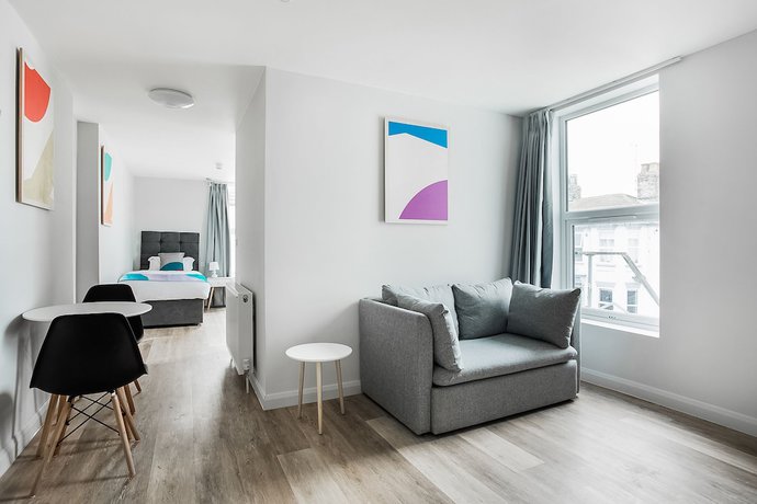 Imagen de la habitación del Hotel OYO Studiotel GY - Modern Apartments. Foto 18