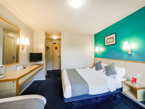 Imagen de la habitación del Hotel OYO Sunrise, A46 N Leicester. Foto 14