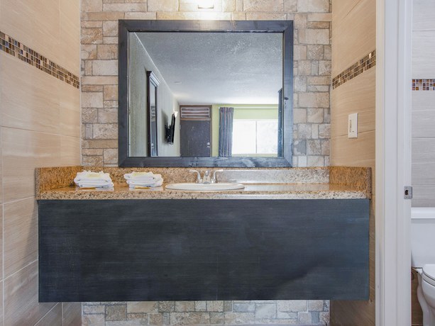 Imagen de la habitación del Hotel OYO Superior Budget Inn Bartow. Foto 6