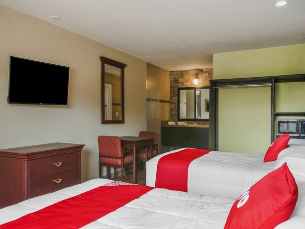 Imagen de la habitación del Hotel OYO Superior Budget Inn Bartow. Foto 8