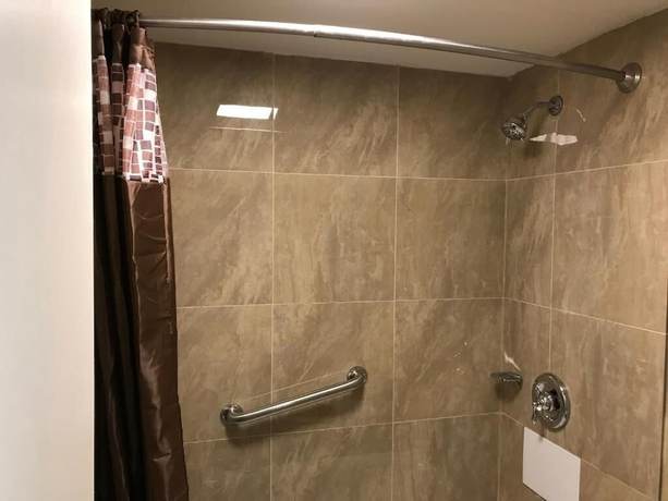 Imagen de la habitación del Hotel OYO Tallahassee Downtown. Foto 11