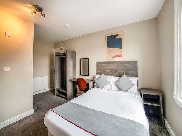 Imagen de la habitación del Hotel OYO Tequila and Dunlin Rooms Southport Central. Foto 2