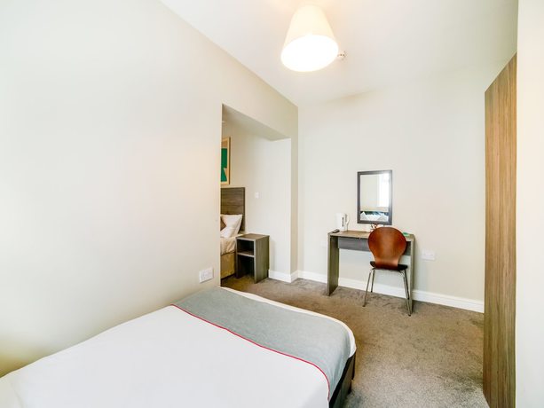 Imagen de la habitación del Hotel OYO Tequila and Dunlin Rooms Southport Central. Foto 6