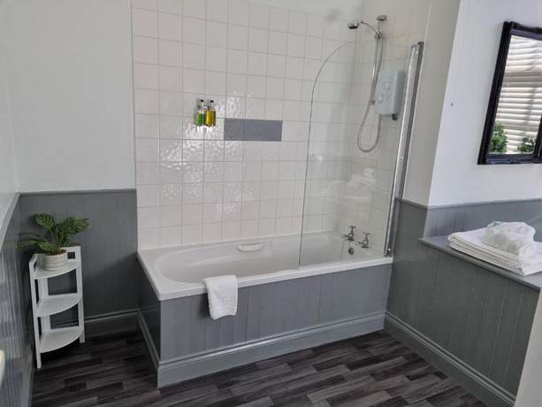 Imagen de la habitación del Hotel OYO The Leven. Foto 8