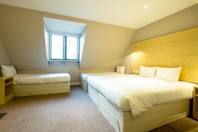 Imagen de los interiores del Hotel OYO The Manor Park. Foto 12