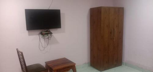 Imagen general del Hotel OYO The Paris. Foto 2