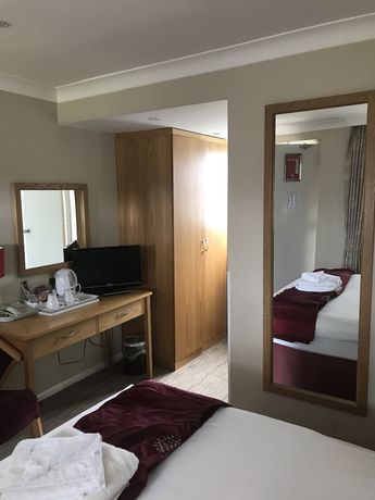 Imagen de la habitación del Hotel OYO The Rivenhall. Foto 11