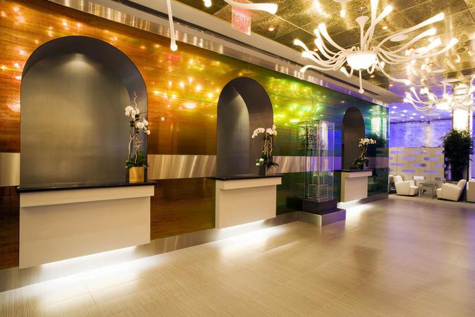 Imagen de los interiores del Hotel OYO Times Square. Foto 10