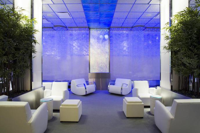 Imagen de los interiores del Hotel OYO Times Square. Foto 11