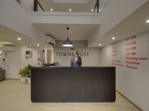 Imagen de los interiores del Hotel OYO Townhouse 150 Sahaj Palace. Foto 14