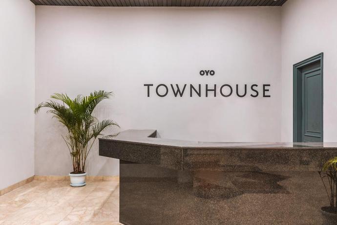 Imagen de los interiores del Hotel OYO Townhouse 2 Hotel Gunung Sahari. Foto 14