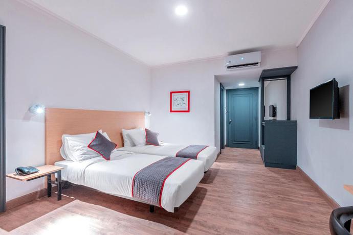 Imagen de la habitación del Hotel OYO Townhouse 2 Hotel Gunung Sahari. Foto 8