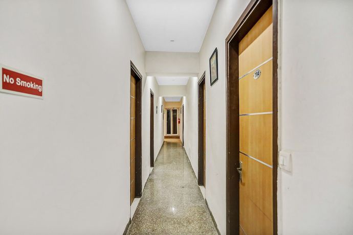 Imagen de los interiores del Hotel OYO Townhouse 22956 Grand Residency. Foto 15