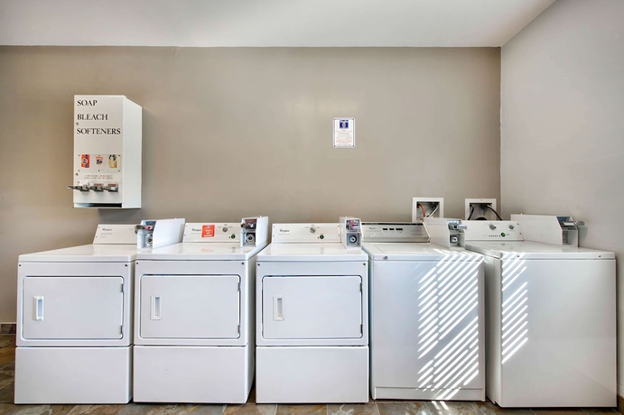 Imagen de los interiores del Hotel OYO Townhouse Beaumont Medical Center Area. Foto 15