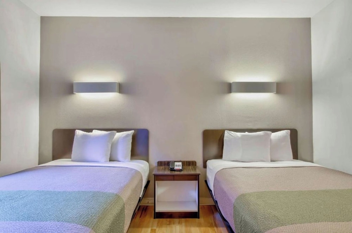 Imagen de la habitación del Hotel OYO Townhouse Beaumont Medical Center Area. Foto 5
