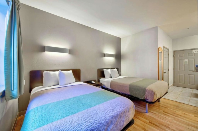Imagen de la habitación del Hotel OYO Townhouse Beaumont Medical Center Area. Foto 10