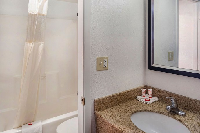 Imagen de la habitación del Hotel OYO Townhouse Dodge City KS. Foto 5