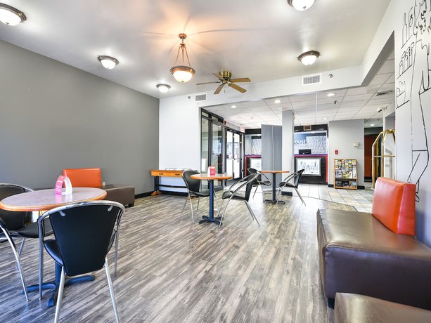 Imagen de los interiores del Hotel OYO Townhouse Inn Jacksonville near Little Rock Air Force Base. Foto 20