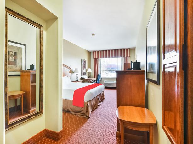 Imagen de la habitación del Hotel OYO Townhouse Oklahoma City Airport. Foto 4