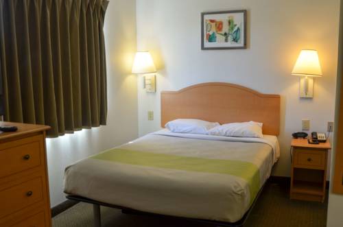 Imagen de la habitación del Hotel OYO Townhouse Sulphur, LA Extended Stay. Foto 3