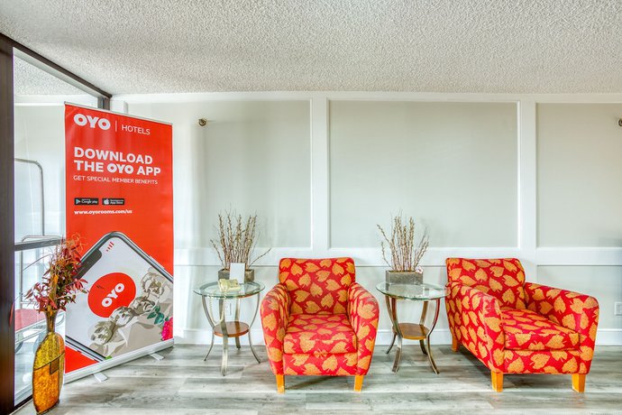 Imagen de los interiores del Hotel OYO Townhouse Tulsa Woodland Hills. Foto 19
