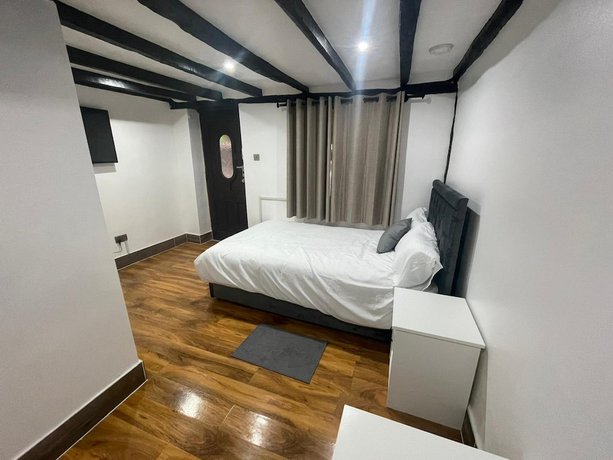 Imagen de la habitación del Hotel OYO Tudor Oaks Lodge Stevenage North. Foto 8