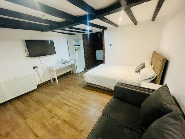 Imagen de la habitación del Hotel OYO Tudor Oaks Lodge Stevenage North. Foto 11