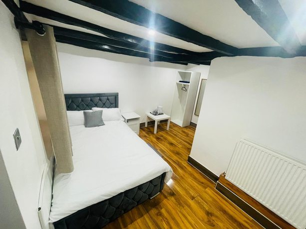 Imagen de la habitación del Hotel OYO Tudor Oaks Lodge Stevenage North. Foto 16