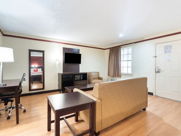 Imagen de la habitación del Hotel OYO Tulsa N Sheridan Rd and Airport. Foto 14