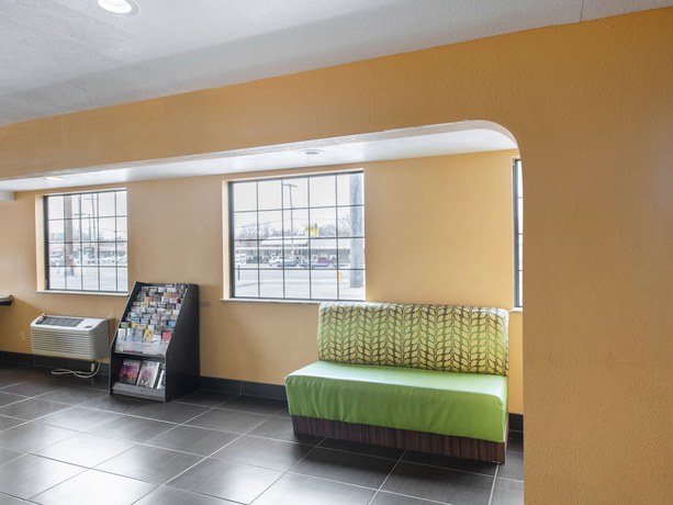 Imagen de los interiores del Hotel OYO Tulsa OK I-44/Route 66. Foto 17