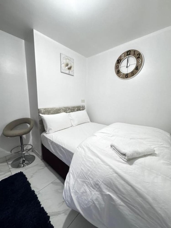 Imagen de la habitación del Hotel OYO Unique Guestroom - Farnworth, Easy Access to Bolton. Foto 8