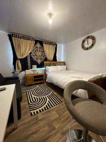 Imagen de la habitación del Hotel OYO Unique Guestroom - Farnworth, Easy Access to Bolton. Foto 9