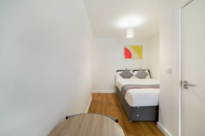 Imagen de la habitación del Hotel OYO Vincent Apartments. Foto 4