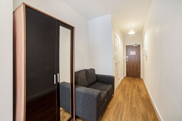 Imagen de la habitación del Hotel OYO Vincent Apartments. Foto 13