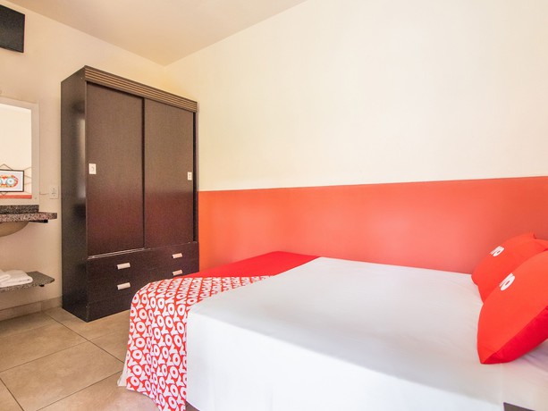 Imagen de la habitación del Hotel OYO Viv&ecirc;ncia Residence. Foto 17