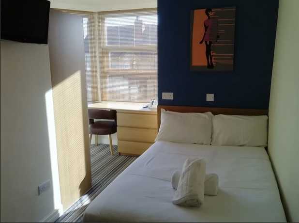 Imagen general del Hotel OYO Wave Crest. Foto 1