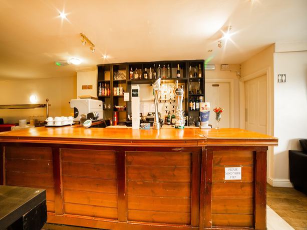Imagen del bar/restaurante del Hotel OYO White Horse Lodge, East Thirsk. Foto 2