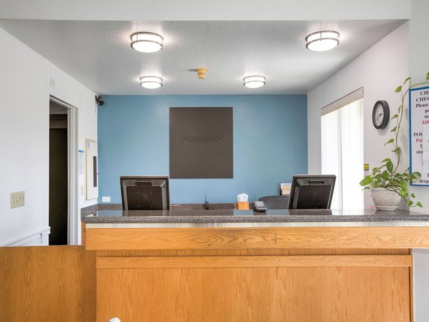 Imagen de los interiores del Hotel OYO Woodland and Suites. Foto 17