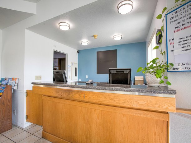 Imagen de los interiores del Hotel OYO Woodland and Suites. Foto 18