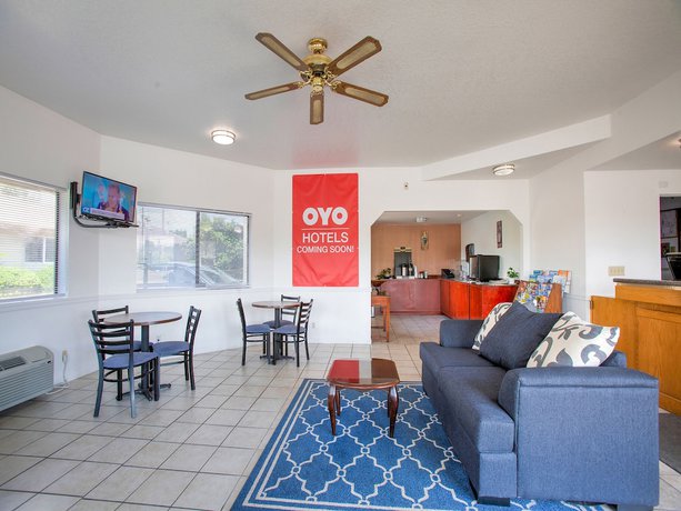 Imagen de los interiores del Hotel OYO Woodland and Suites. Foto 19