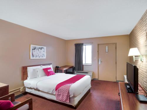 Imagen de la habitación del Hotel OYO Wytheville I-77 & I-81. Foto 6