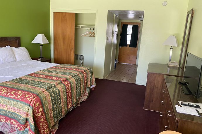 Imagen de la habitación del Hotel OYO Yuma AZ Desert Grove. Foto 11