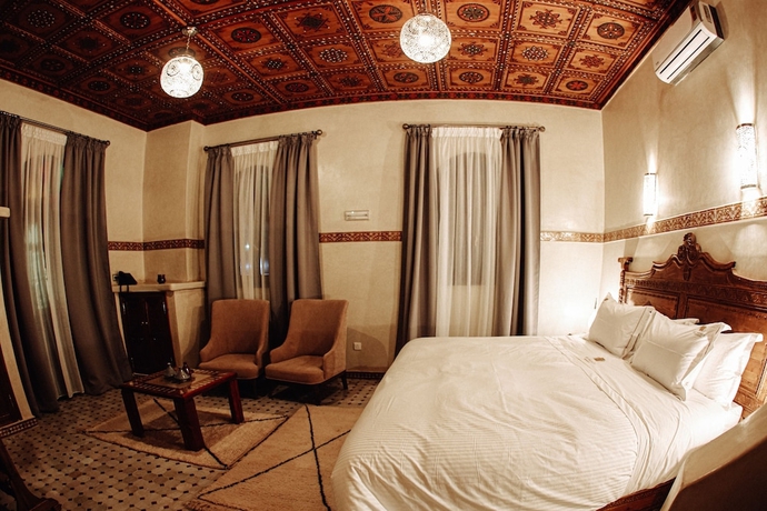 Imagen de la habitación del Hotel OZ Palace. Foto 5