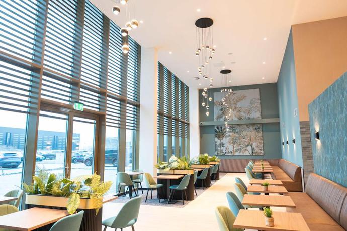 Imagen general del Hotel OZO President Airport. Foto 1