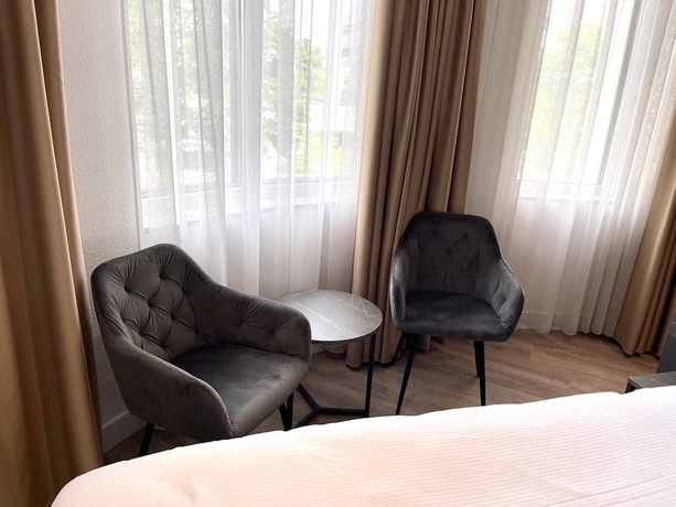 Imagen de la habitación del Hotel OZOs Antares Airport. Foto 8