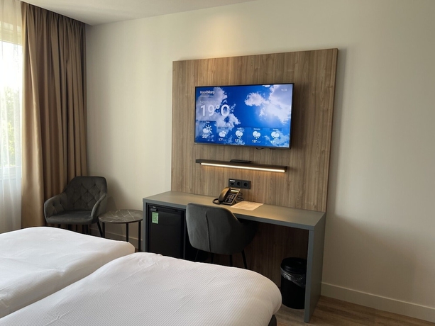 Imagen de la habitación del Hotel OZOs Antares Airport. Foto 16