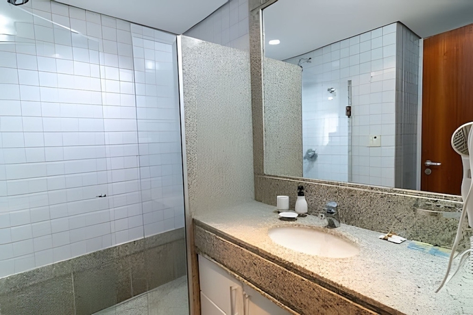 Imagen de la habitación del Hotel OZPED Flats Particulares Confort Su&iacute;tes. Foto 10