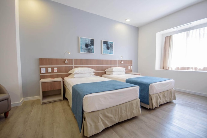 Imagen de la habitación del Hotel O&aacute;sis Atl&acirc;ntico Imperial. Foto 6
