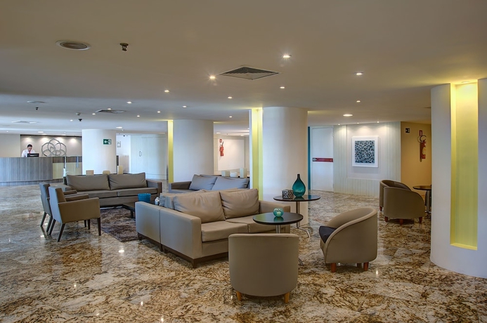 Imagen de los interiores del Hotel O&aacute;sis Atl&acirc;ntico Imperial. Foto 14