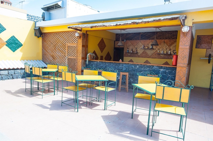 Imagen de la piscina del Hotel Oásis Porto Grande. Foto 14